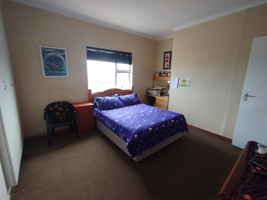To Let 1 Bedroom Property for Rent in Country Club Western Cape